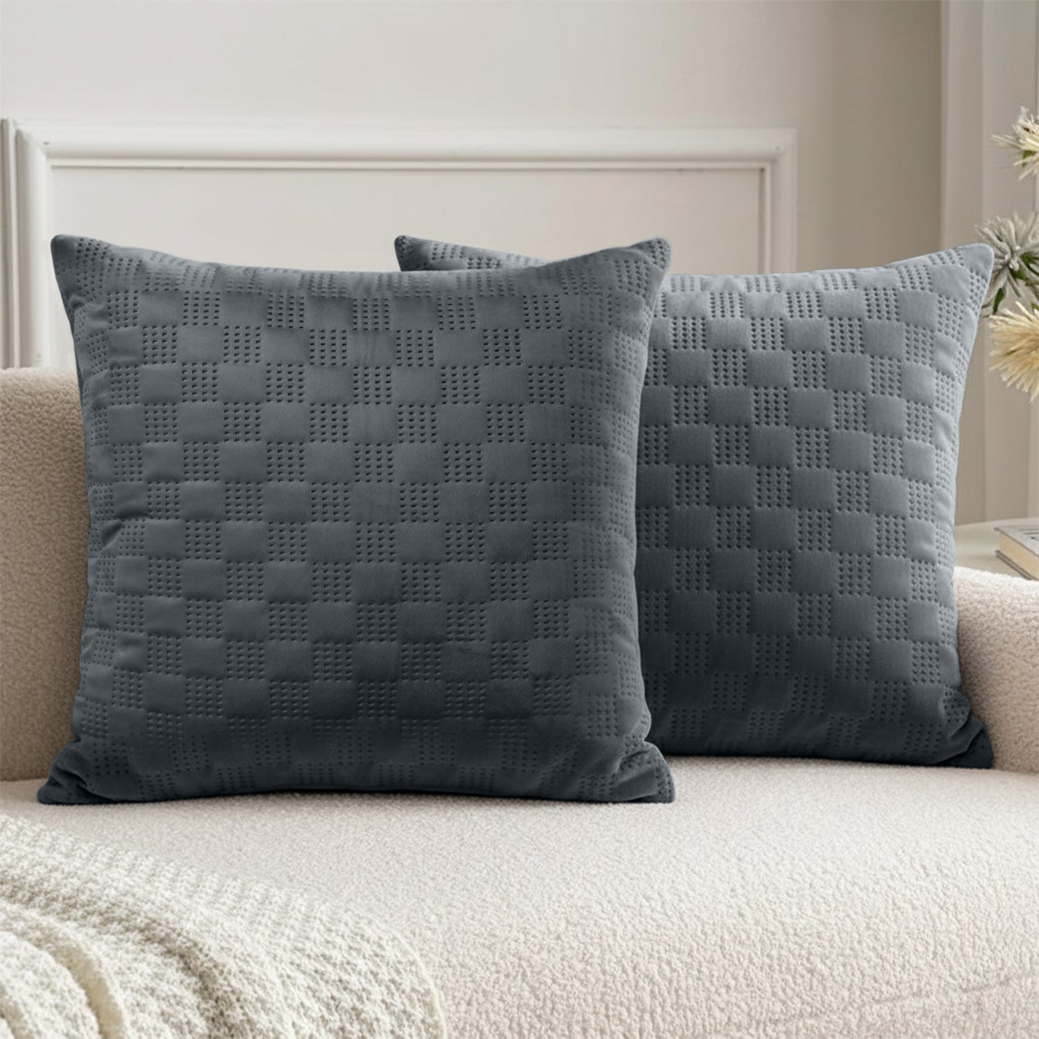 Pack Of 2 Square Velvet Cushion Cover Check Pattern
