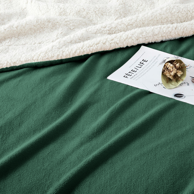 Sherpa Fleece Emerald Green Throw Blanket