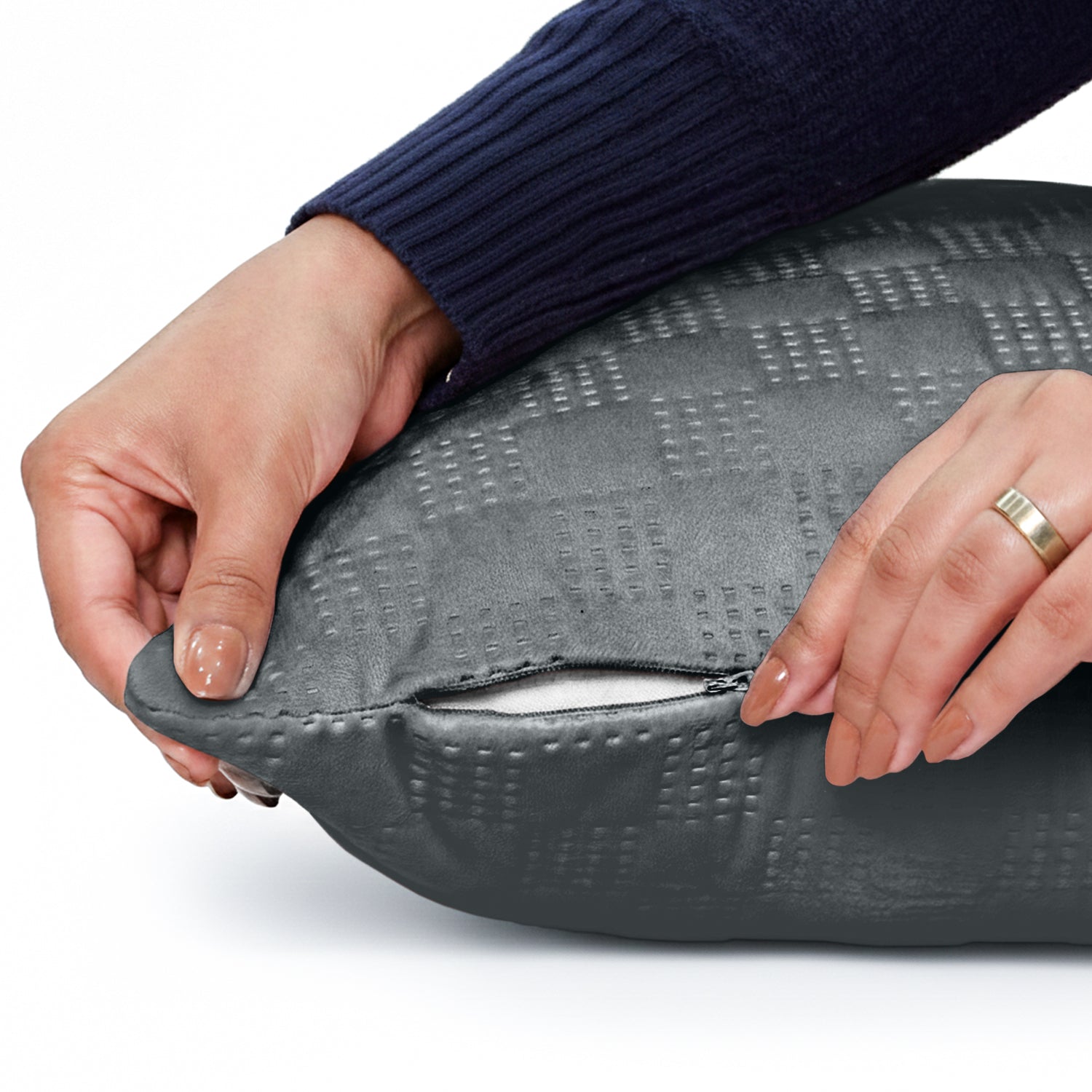 Pack Of 2 Square Velvet Cushion Cover Check Pattern