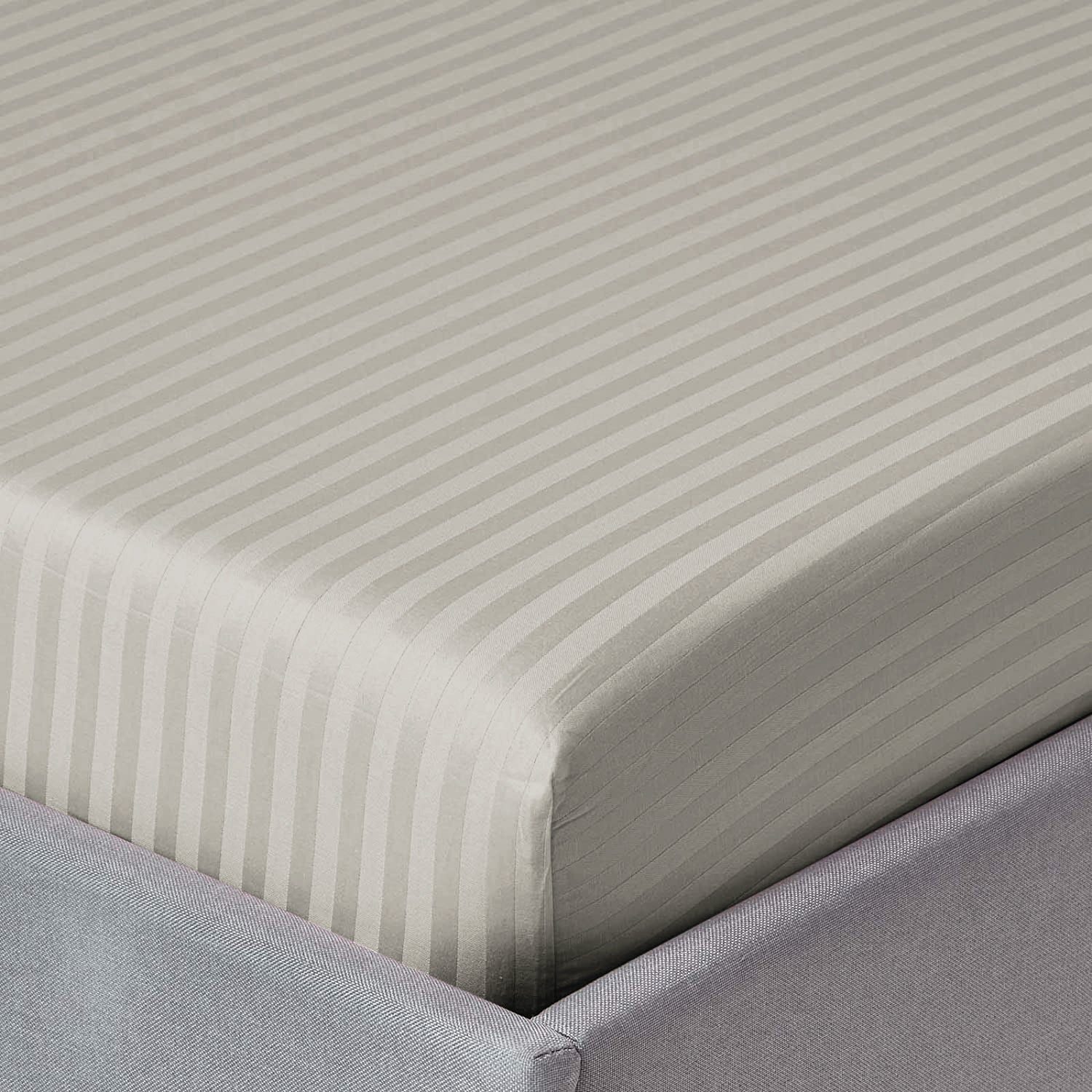 Sliver Extra Deep Mattress Fitted Sheets