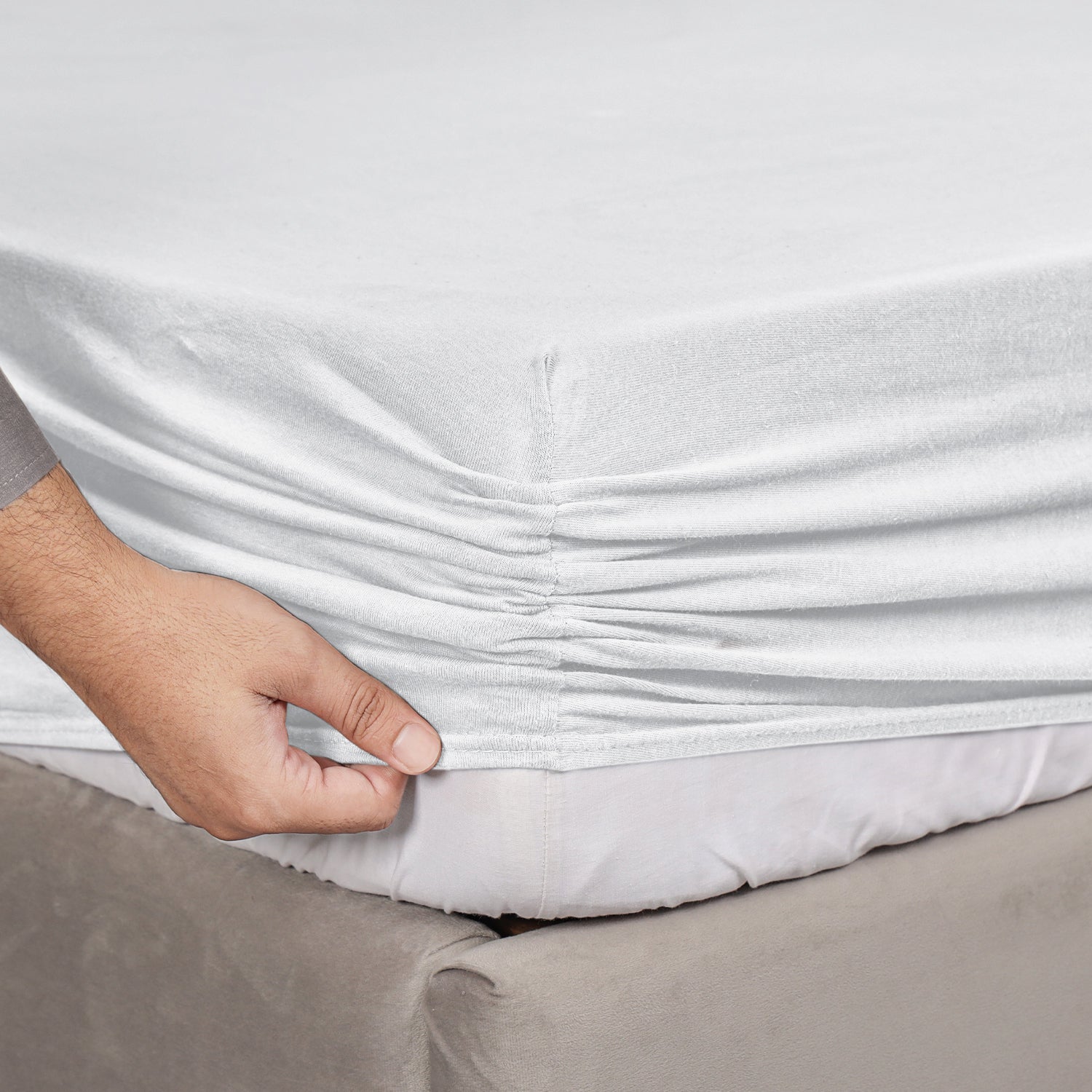 White Jersey cotton Fitted Sheet