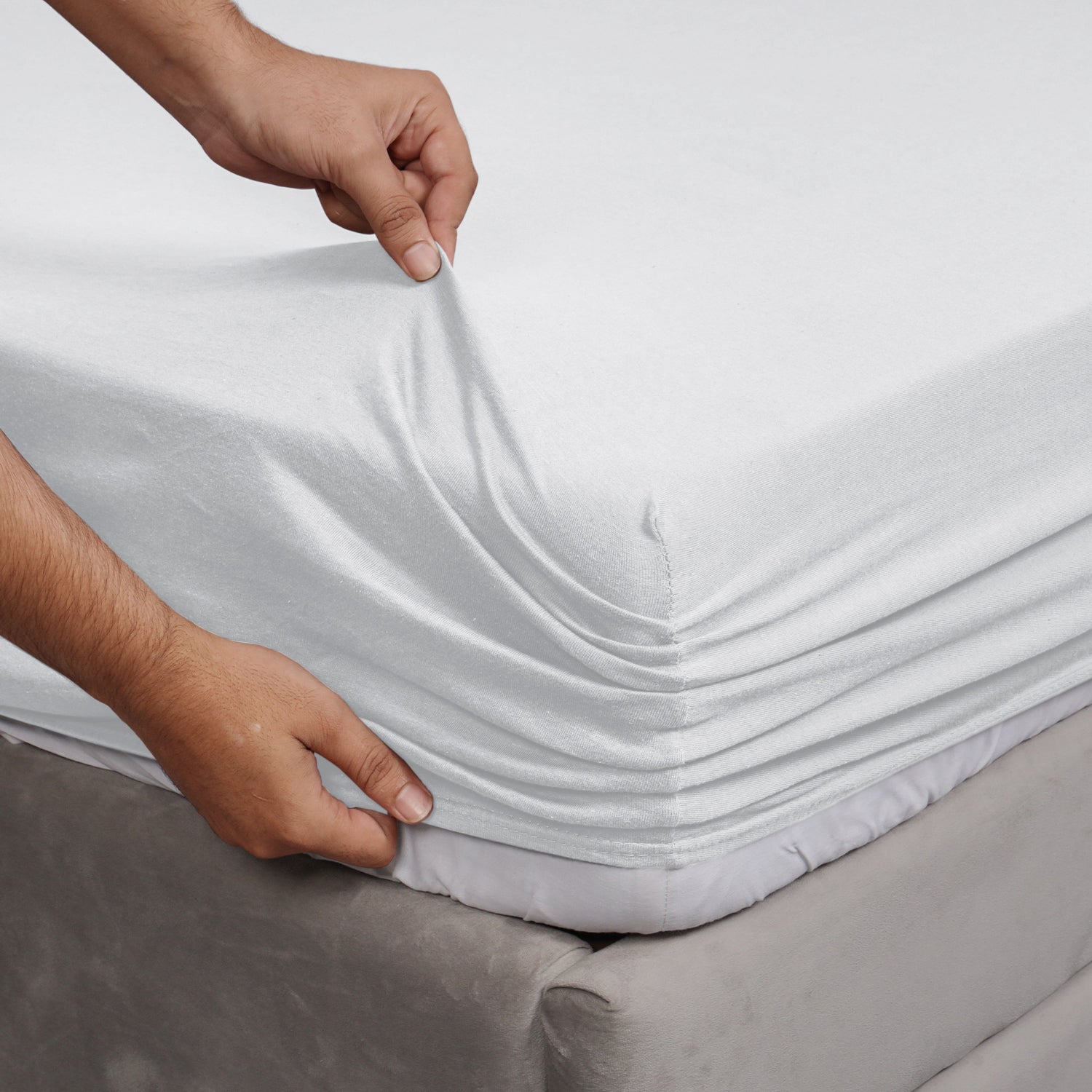 White Jersey cotton Fitted Sheet