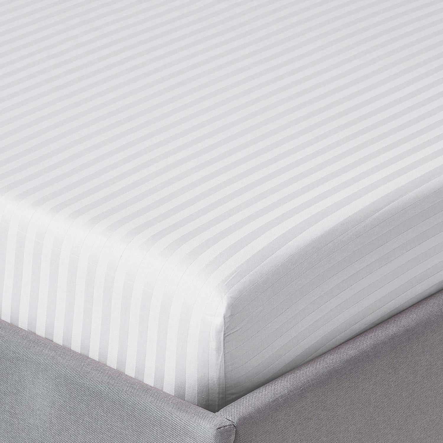 White Extra Deep Mattress Fitted Sheets