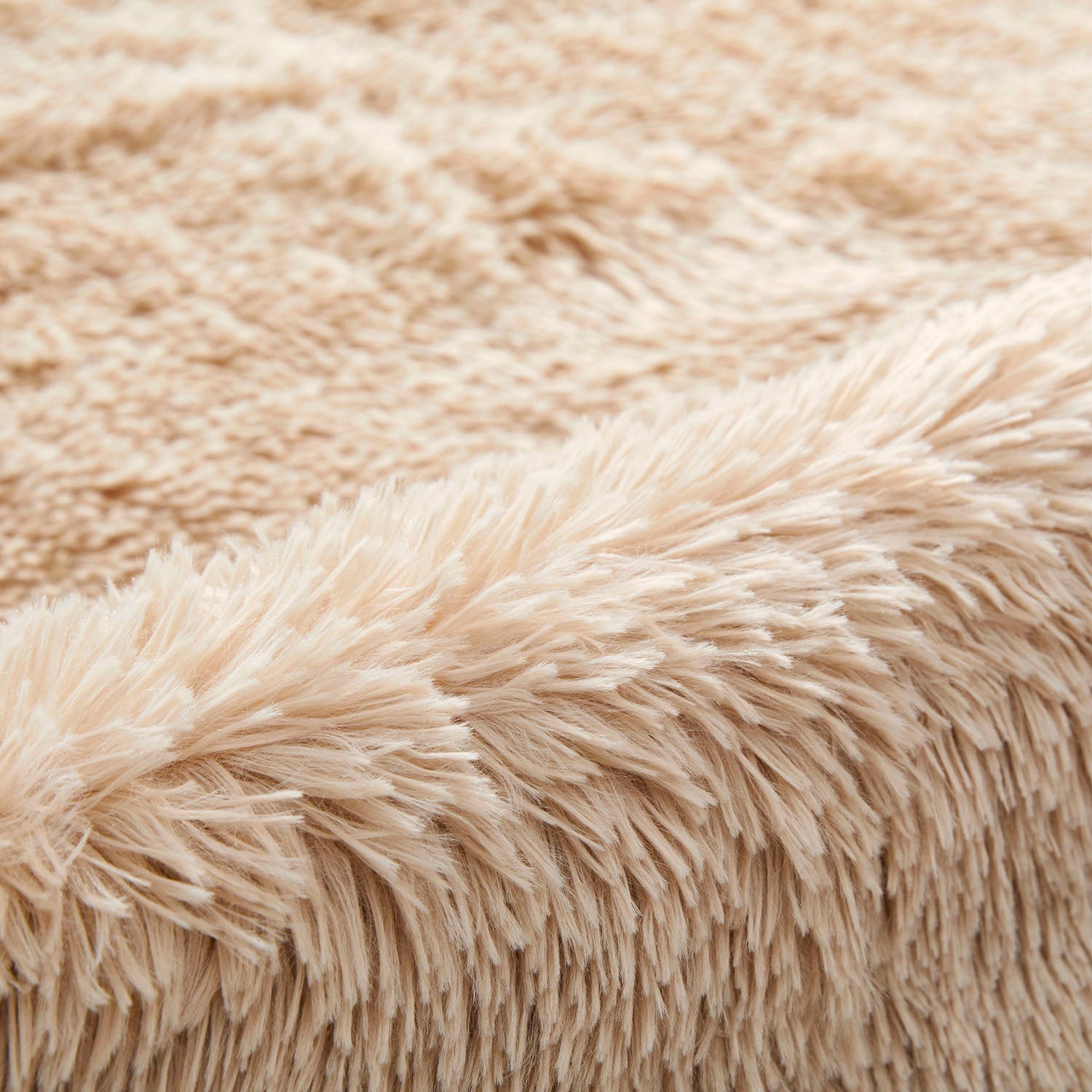 Beige Shaggy Rugs