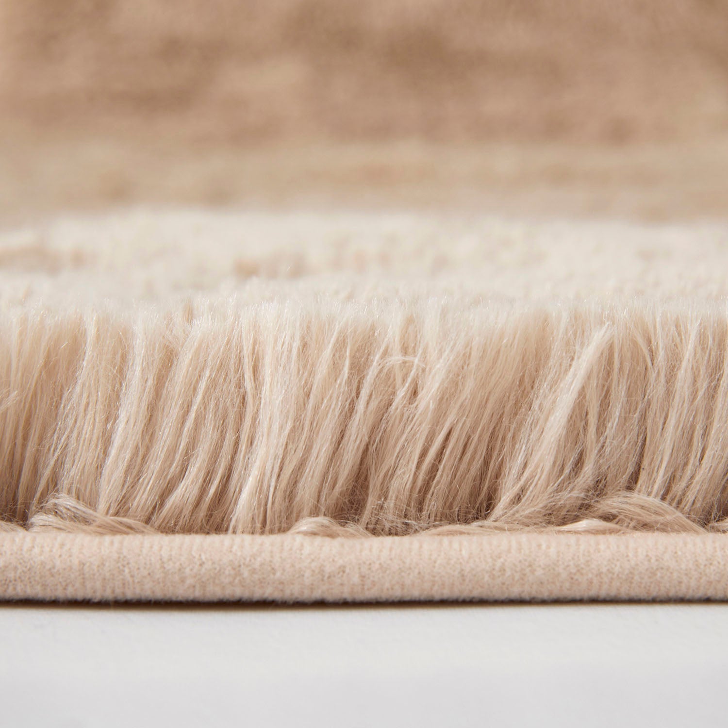 Beige Shaggy Rugs