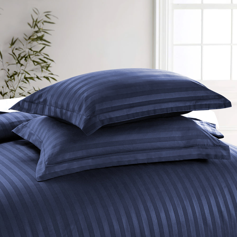 blue duvet cover set with pillowcases