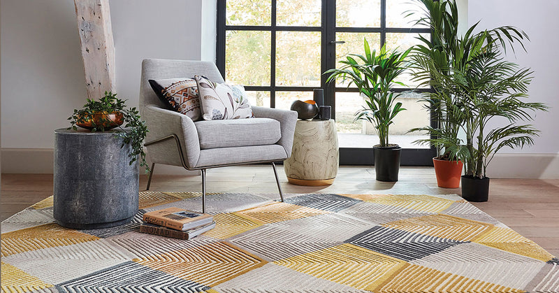 Well-Floored: This Is How You Create Cohesion In The Interior With a Rug.