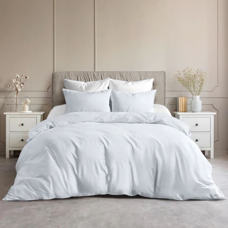 How To Create A Relaxing Bedroom With Plain Dyed Duvet Covers?