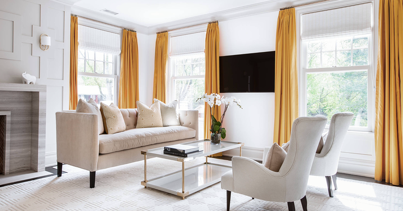 Tips and selection of curtains for the living room
