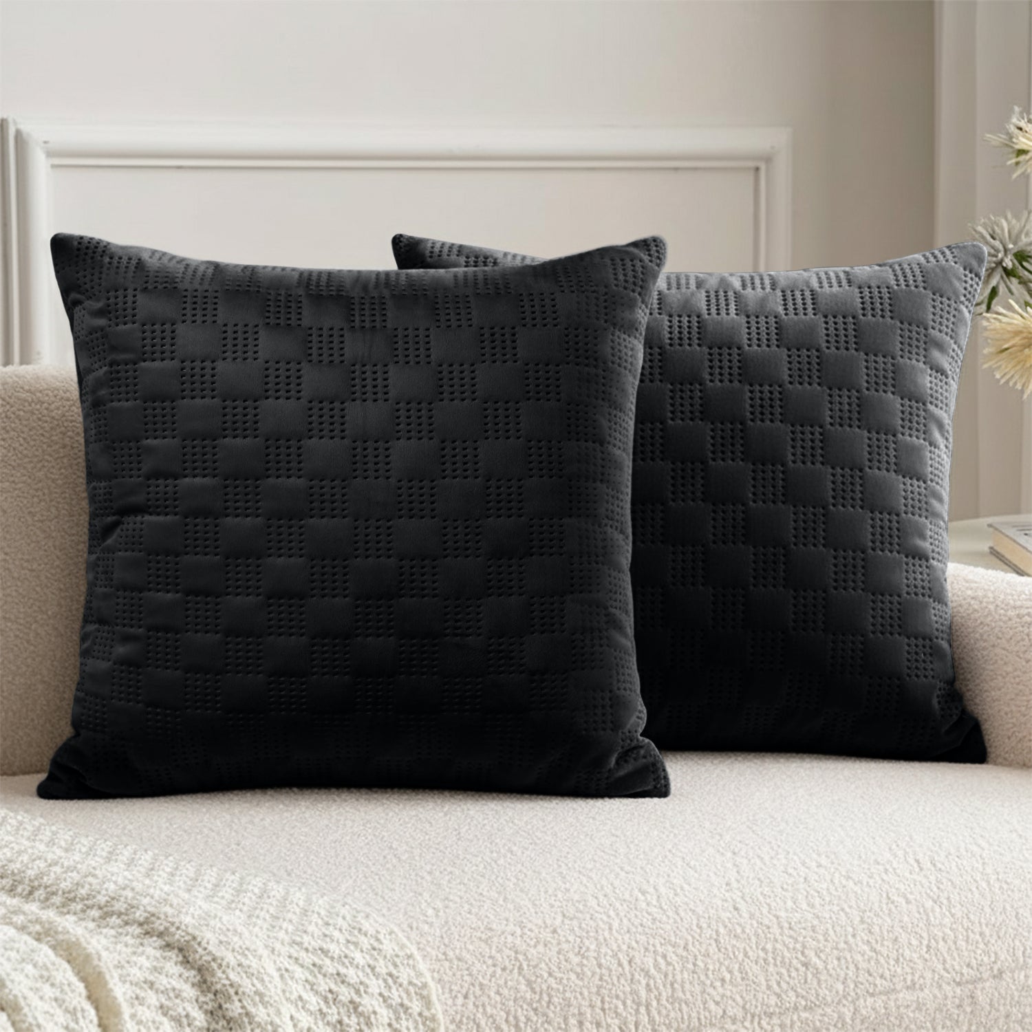 Pack Of 2 Square Velvet Cushion Cover Check Pattern