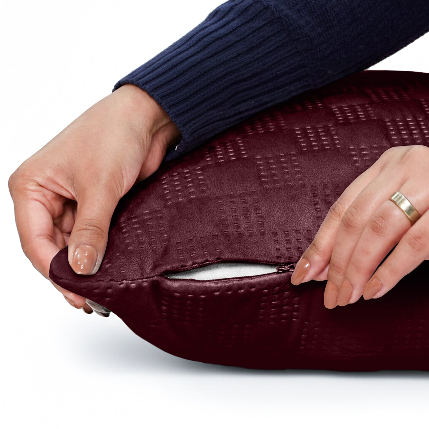 Pack Of 2 Square Velvet Cushion Cover Check Pattern