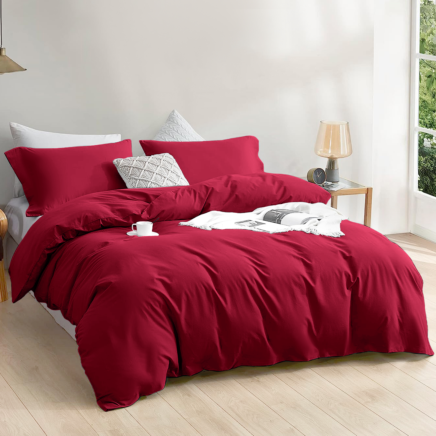 4 Piece Plain Bedding Set red