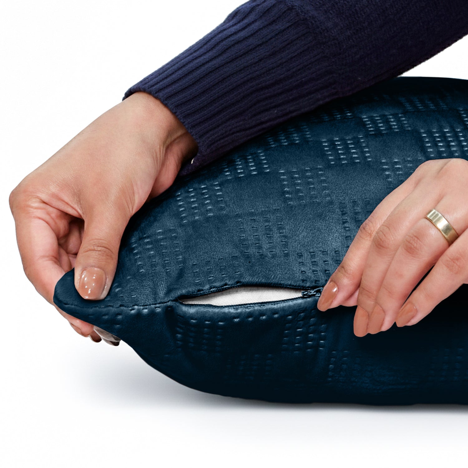 Pack Of 2 Square Velvet Cushion Cover Check Pattern