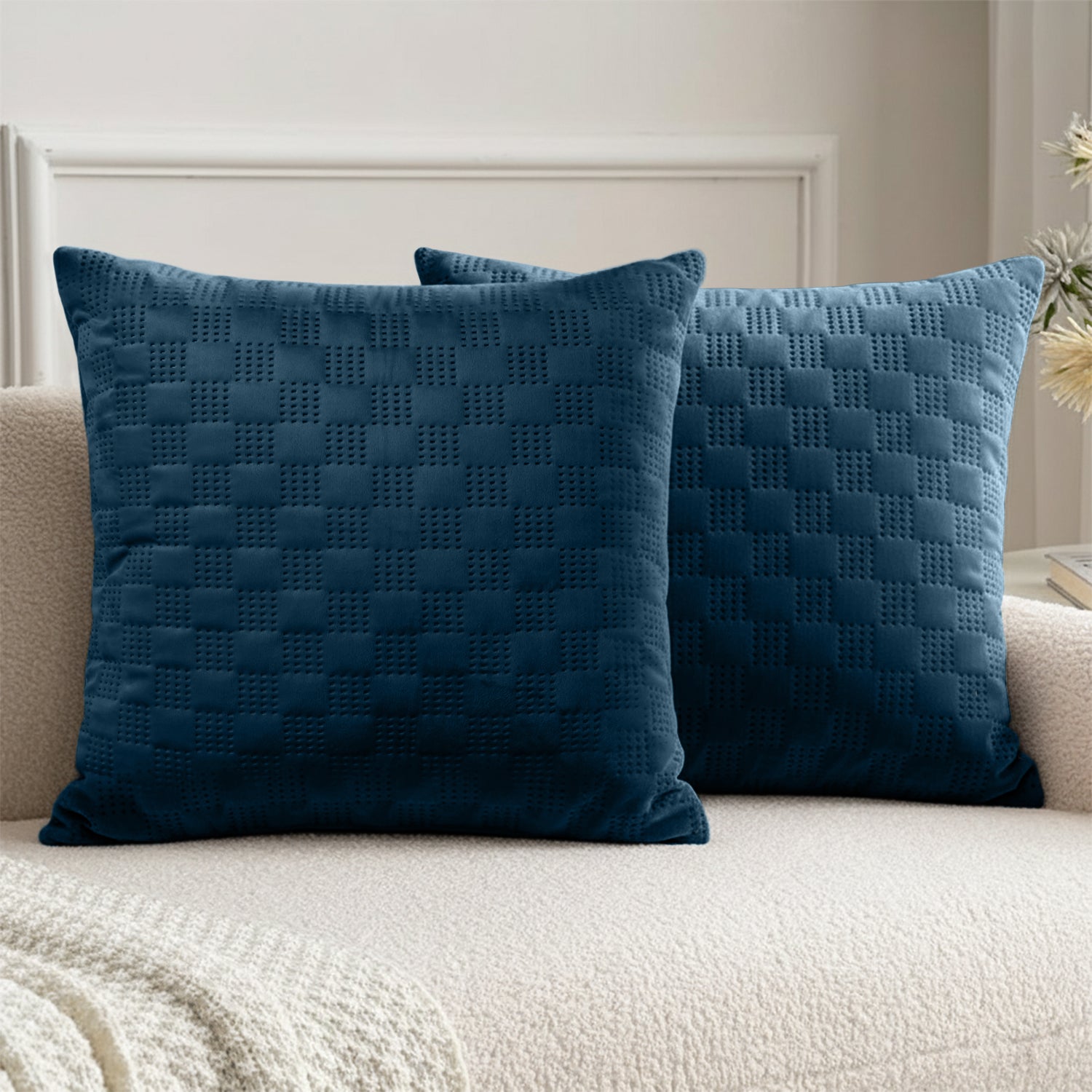 Pack Of 2 Square Velvet Cushion Cover Check Pattern