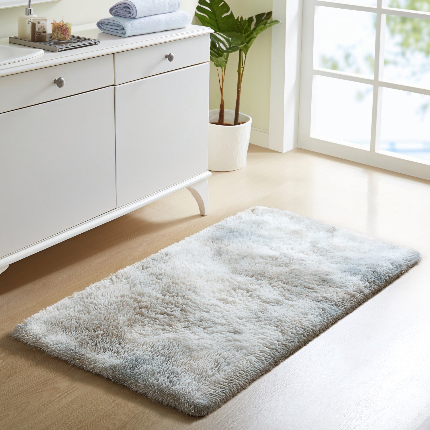 Plush Shaggy Tie Dye Light Grey Carpet Rug for Cozy Interiors