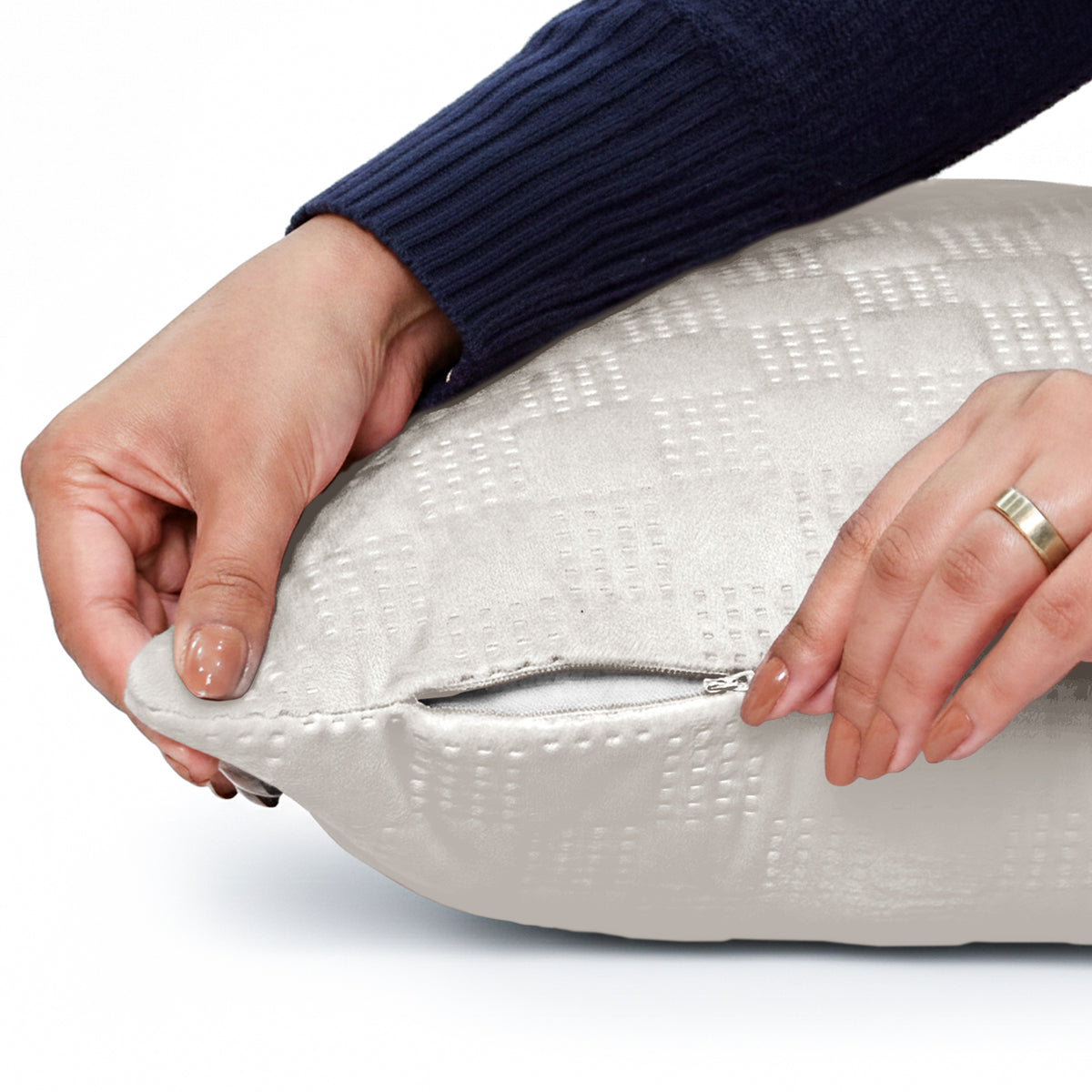 Pack Of 2 Square Velvet Cushion Cover Check Pattern