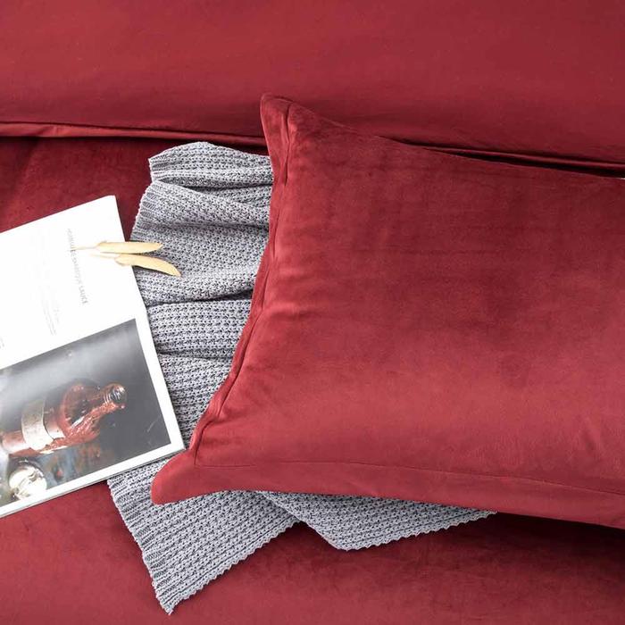 Crushed Velvet Burgundy Duvet Cover and Eyelet Curtains Matching Set