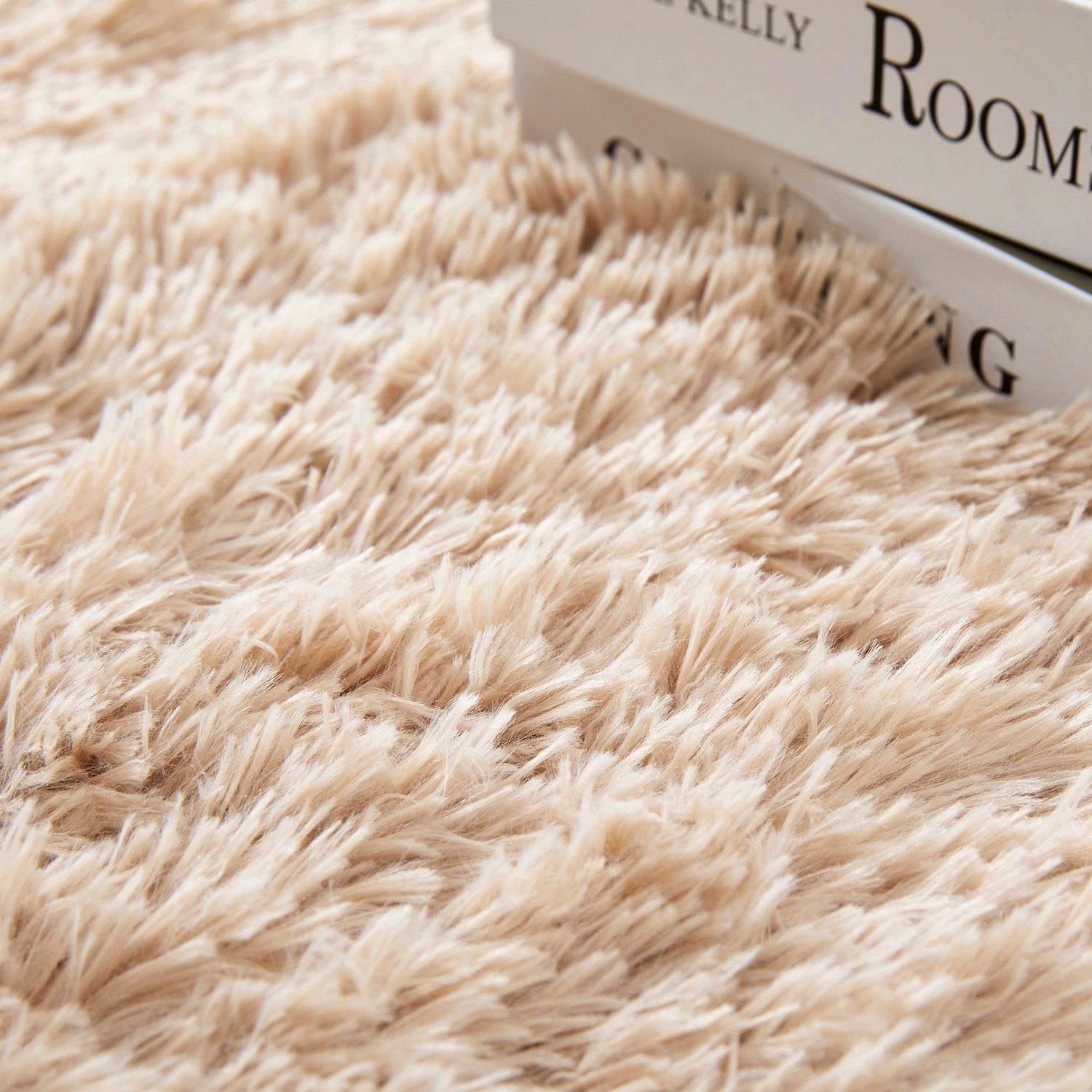 Beige Shaggy Rugs 